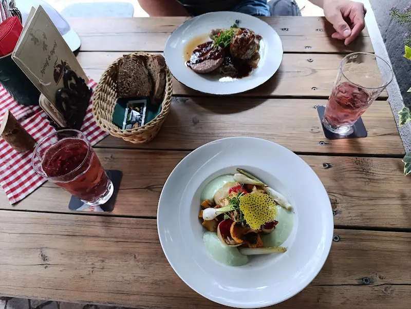 Walter Alabiso_Gasthaus Gerberhaus_Weinstraße_recensione