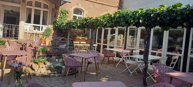 Gasthaus Mandelhof restaurant in Weinstraße