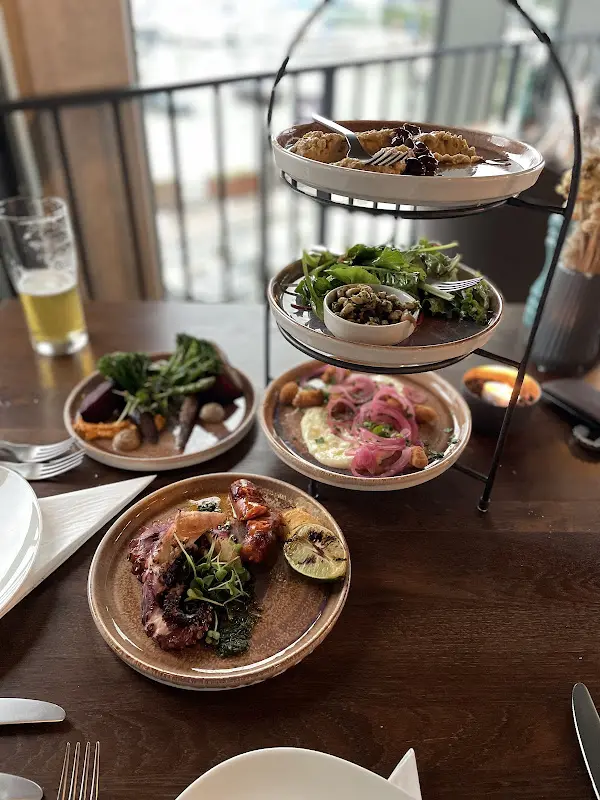 S Gottwalt_Kutter Kitchen_Holstein_review