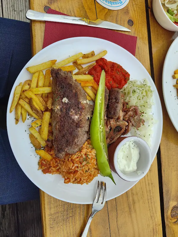 Christof Zeller_Ivos Almhütte_Amöneburg_review