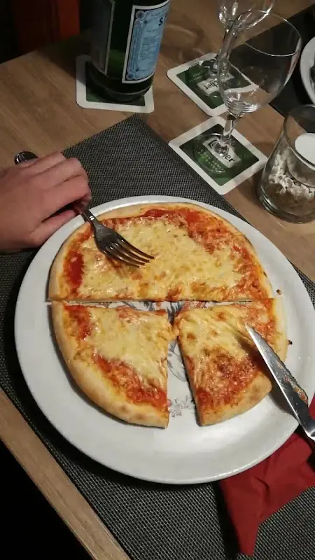 Ristorante Pizzeria La Pergola_Kirchhain_slider_image_2