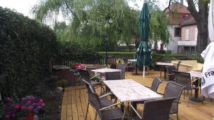 Alte Schlosskurve restaurant in Arolsen