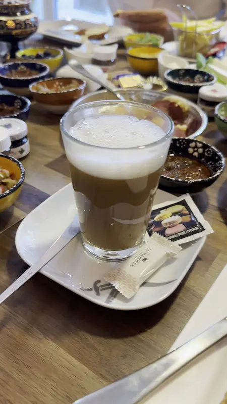 YADE Lunch & More_Arolsen_slider_image_2