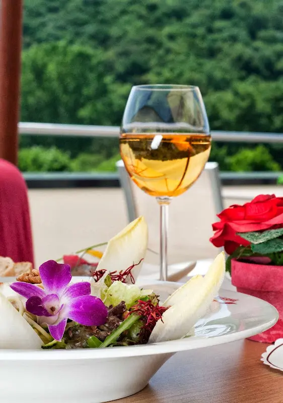 ferron Café-Restaurant-Bistro_Endbach_slider_image_2