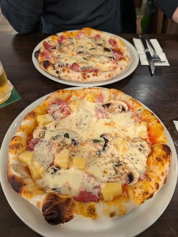 Carina_Restaurant Pizzeria Lupu_Karlshafen_reseña