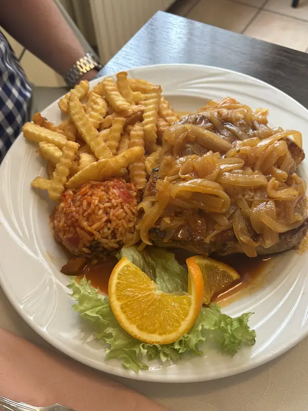 Melanie F._Frankfurter Hof_Camberg_review