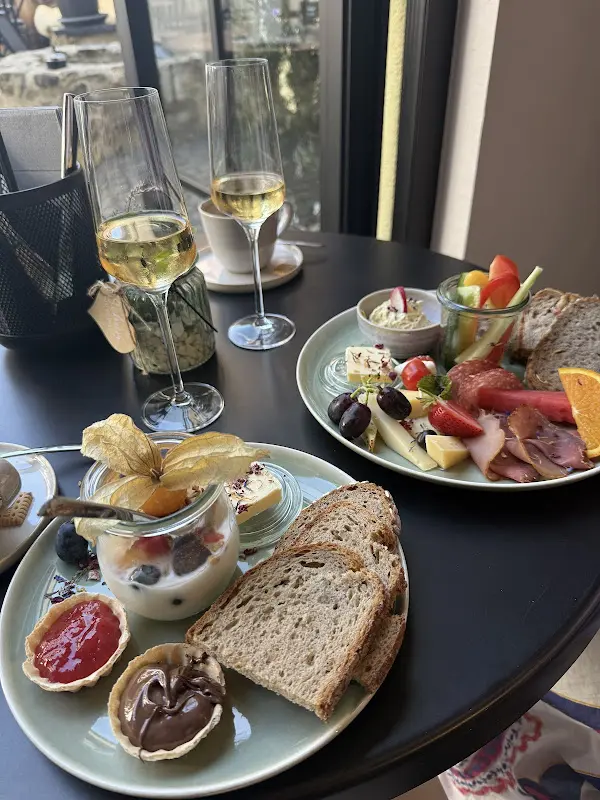 Sellinis_Camberg_slider_image_3