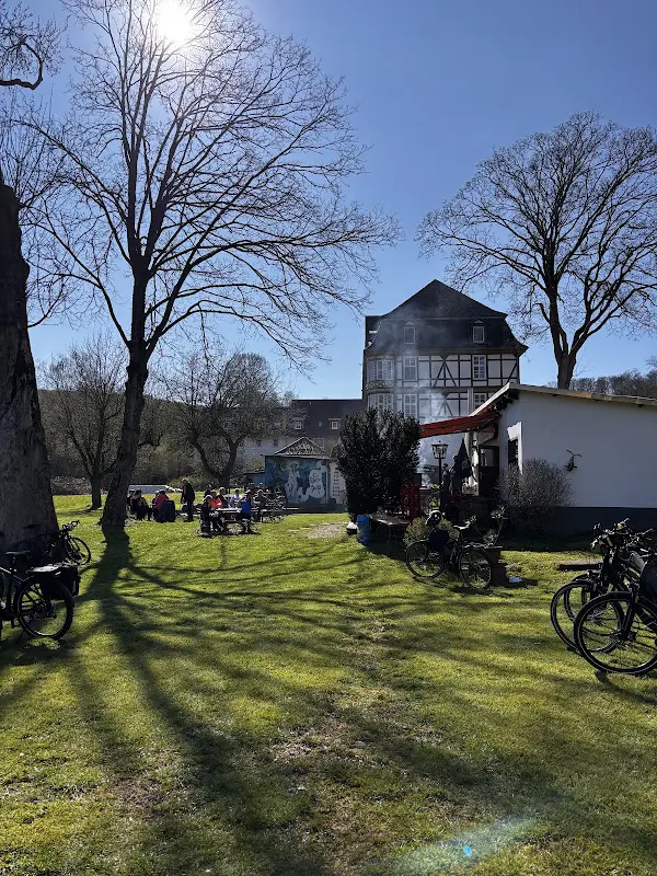 Lins Kolep_Zur Weißen Dame_Hersfeld_reseña