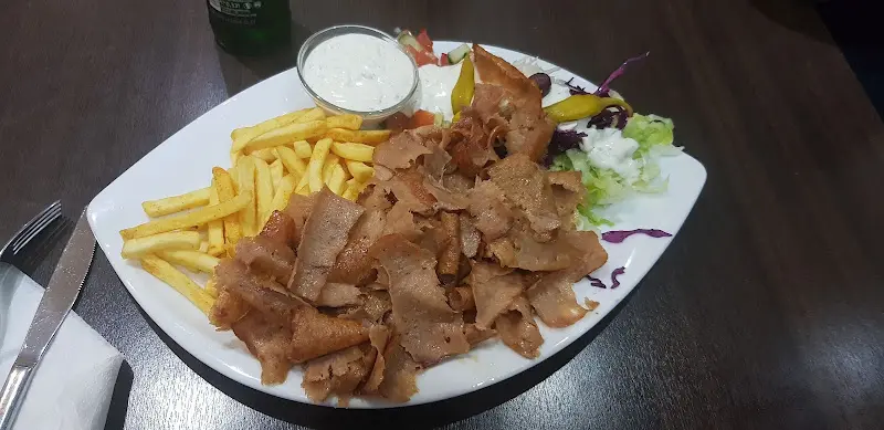 Döneria-Pizzeria Stern_Orb_slider_image_2