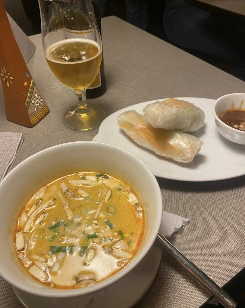 Anne B._Mr. Ha Restaurant_Riß_review