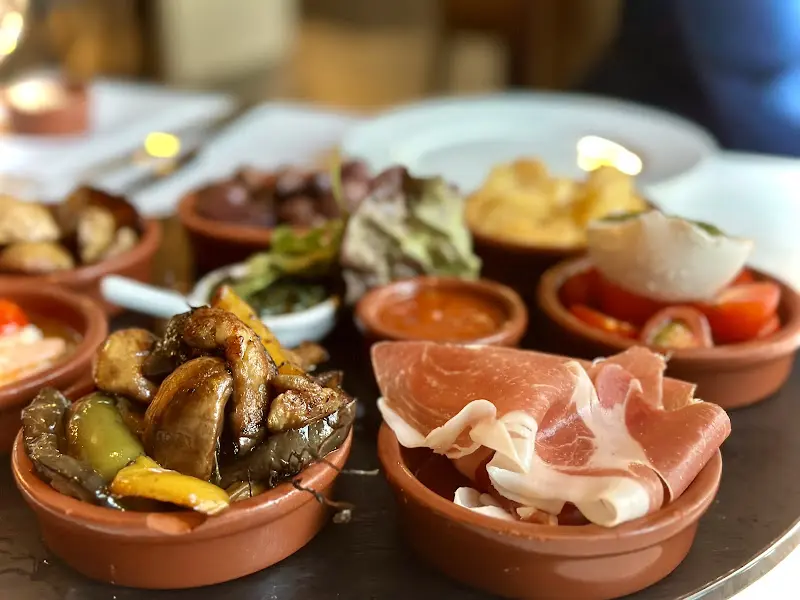 TaVino | Wein- und Tapasbar_Salzschlirf_slider_image_2