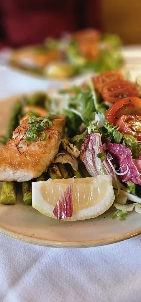 G WJ_Pedi Restaurant & Vinothek OHG_Riß_avis