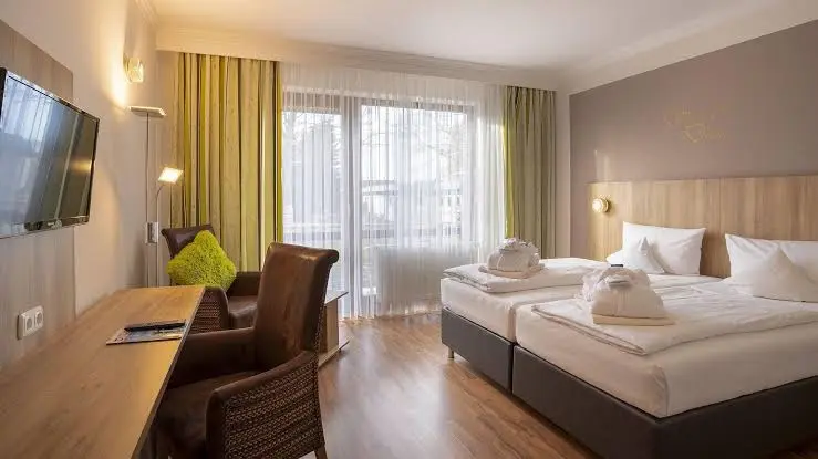 Aqualux Wellness & Tagungshotel_Salzschlirf_slider_image_3