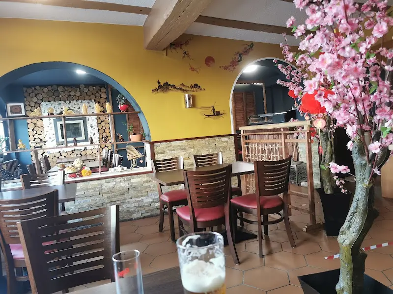 Six Aight Sushi & Noodle Bar restaurant in Soden-Salmünster