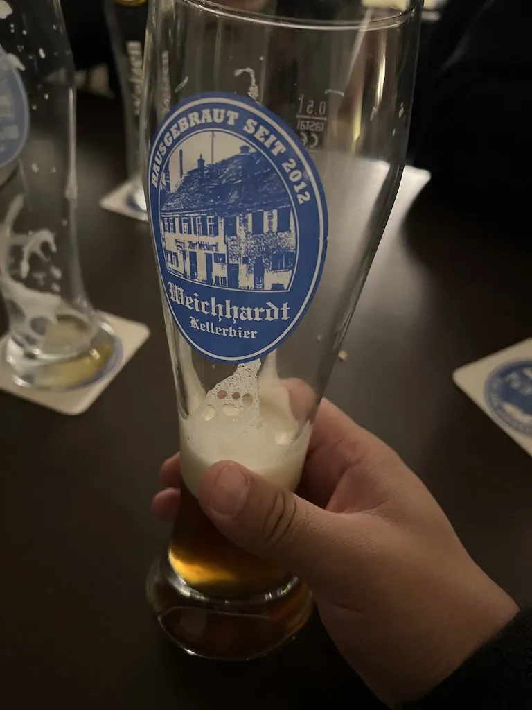 Cafe Weichhardt restaurant in Riß