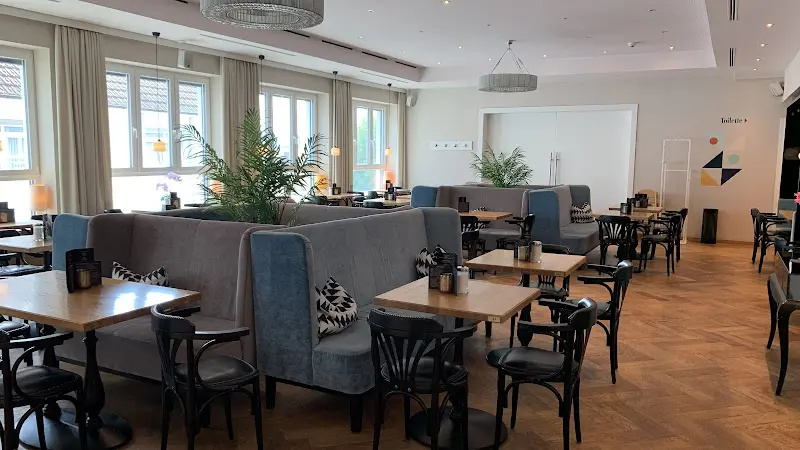 Café Restaurant Schwarze_Wildungen_slider_image_3