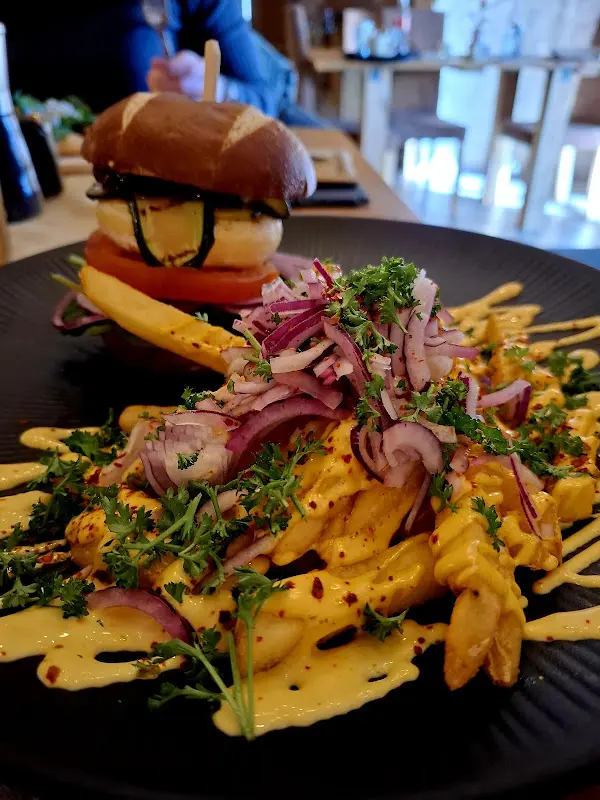 Stephanie Steffen_Pinsa Imperium_Wildungen_review