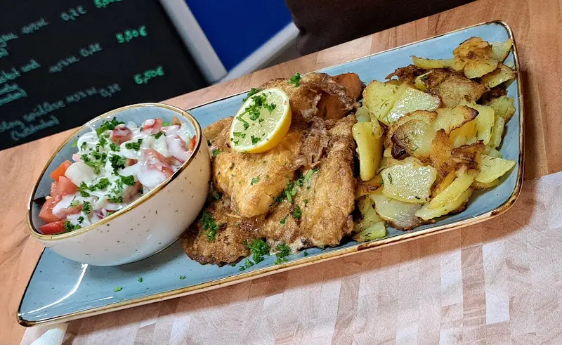 Antje van de Visser_Fischhaus am Markt_Wildungen_review