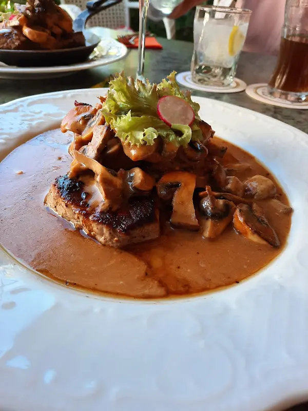 Hotel Allee Schlößchen_Wildungen_slider_image_3