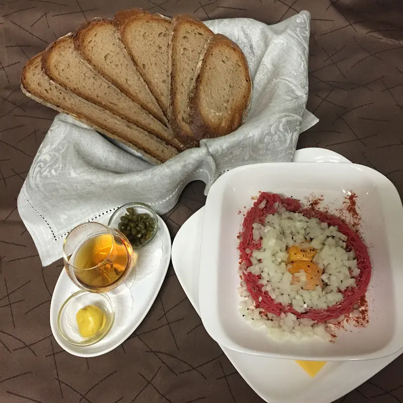 Pilsstube am Südbahnhof_Vilbel_slider_image_2