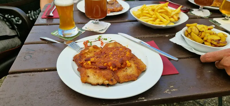 Niddafeld Schnitzelhouse restaurant in Vilbel