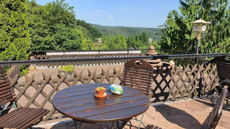 Landgasthof Raubacher-Höhe - Gaststätte, Terrasse_Oberzent_slider_image_1