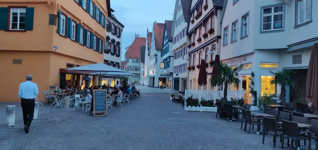 Hans Heesakkers_stadt:cafe Biberach_Riß_review