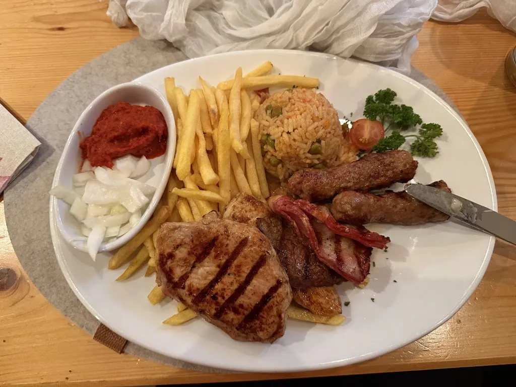 Lu La_Landgasthof und Pension Adler_Mittelbiberach_reseña