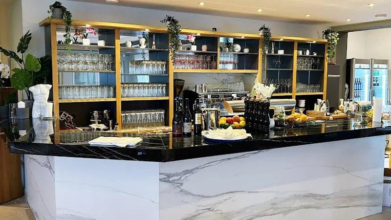 Atlantis Blue restaurant & coffee restaurant in Biblis