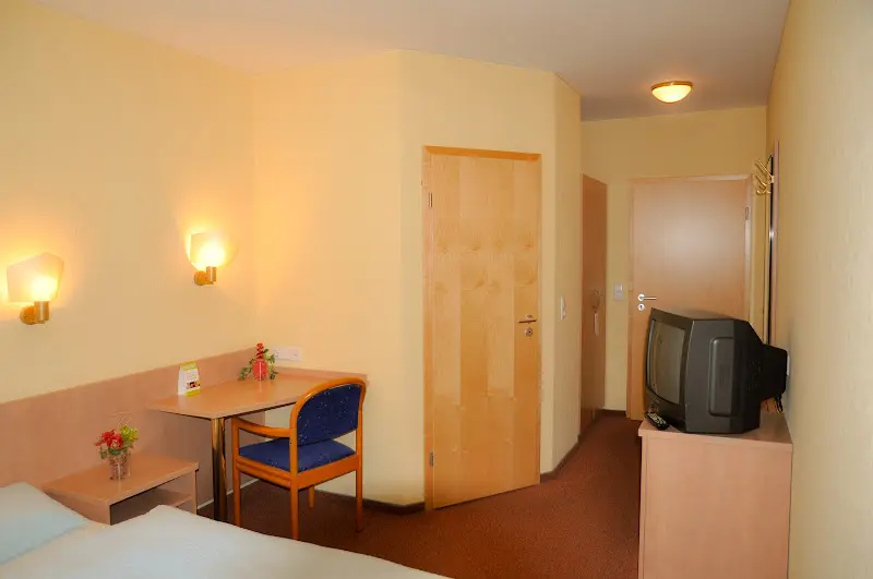 Hotel Restaurant Lindenhof - Andelko Pehar_Biblis_slider_image_2