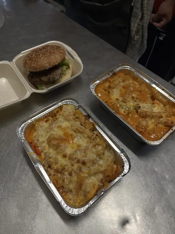 Restaurant Pizzeria Dhillon_Rhein_slider_image_2