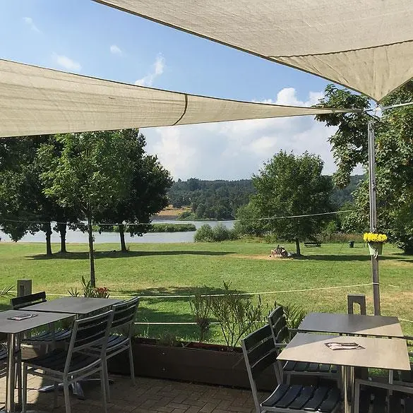 Restaurant & Cafe Seeterrasse / Freizeit Gelände am Aartalsee ristorante a Bischoffen