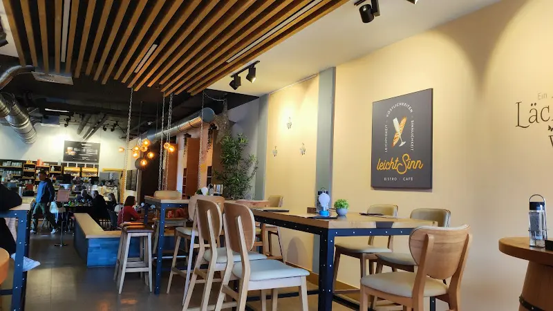 Olaf Helo_Café LeichtSinn_Bensheim_recensione