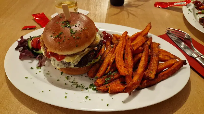 Gaststätte Weiherhaus_Bensheim_slider_image_3