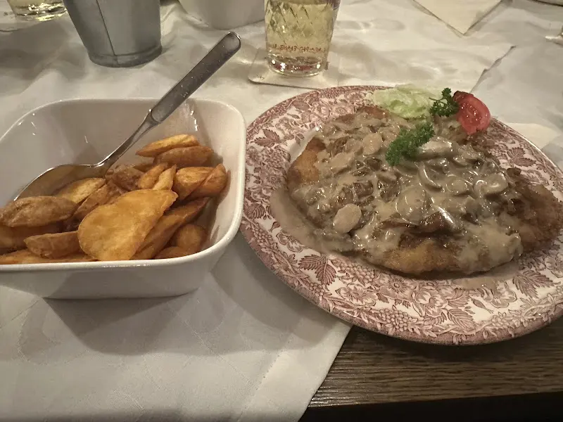 Zur Linde_Straße_slider_image_2