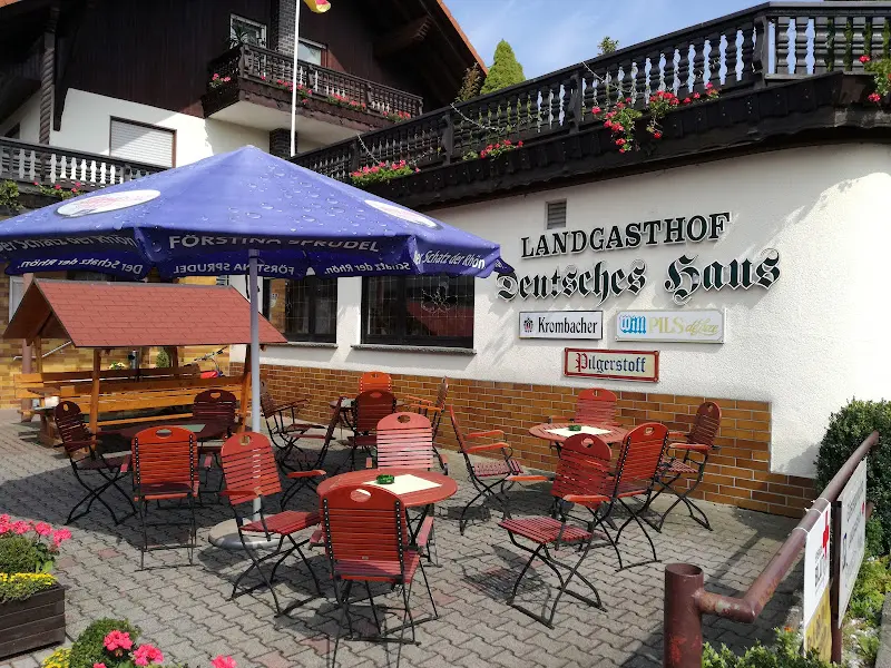 Landgasthof Deutsches Haus - Frank Heil restaurant in Straße