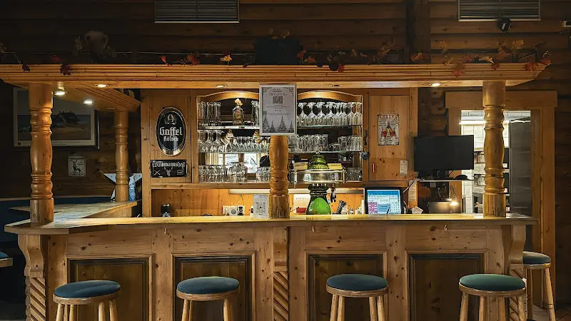 Restaurant Zum Dorfkrug_Breitscheid_slider_image_3