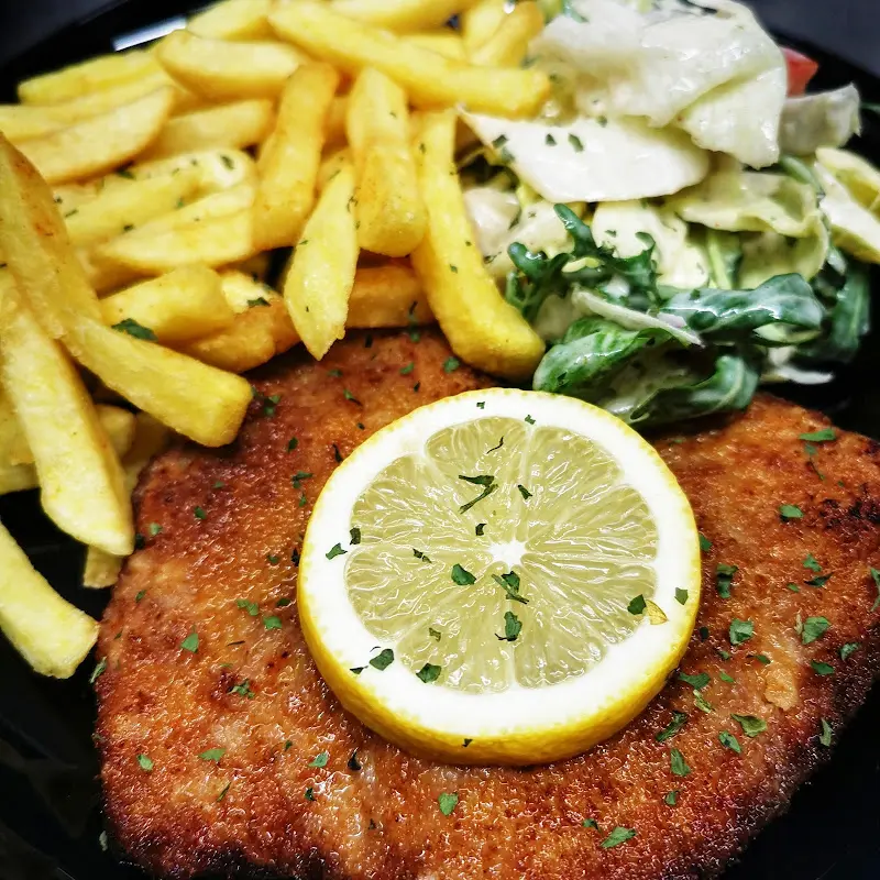 Ullis Hüttengrill_Solms_slider_image_2