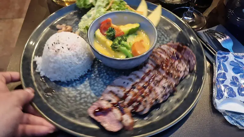 Chi Mi_Borken_slider_image_2