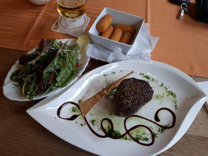 Rhee-Tona_Borken_slider_image_3