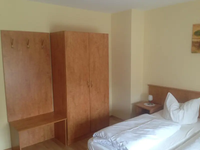 Zum Löwen Gaststätte und Pension_Bruchköbel_slider_image_2