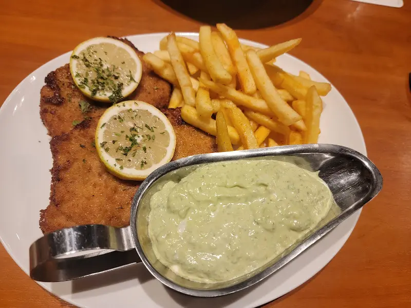 Bahnhofsgaststätte Gleis 3_Bruchköbel_slider_image_3