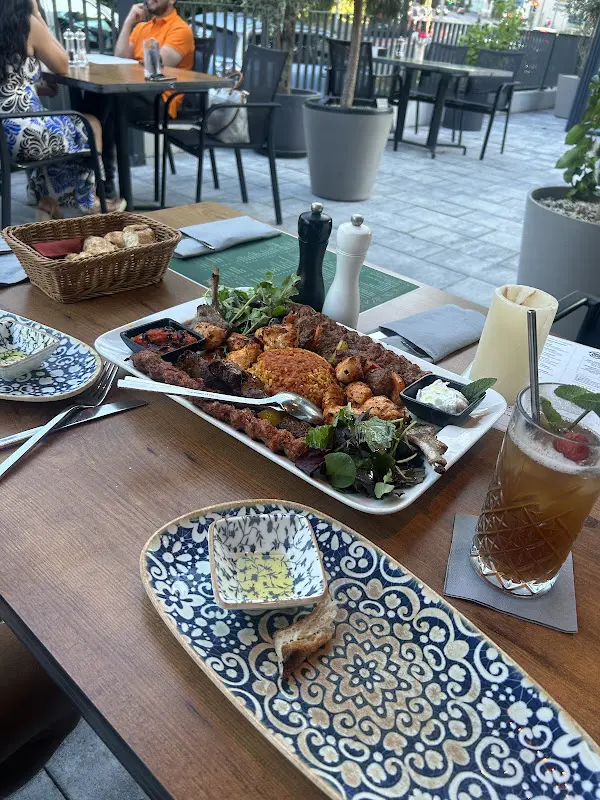 Nur Basogul_L'ava Restaurant & More_Hanau_review
