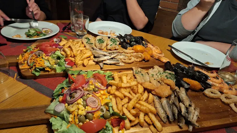 Antina Koch_Gaststätte Alte Schule Los Molinos de Don Quijote_Büdingen_review