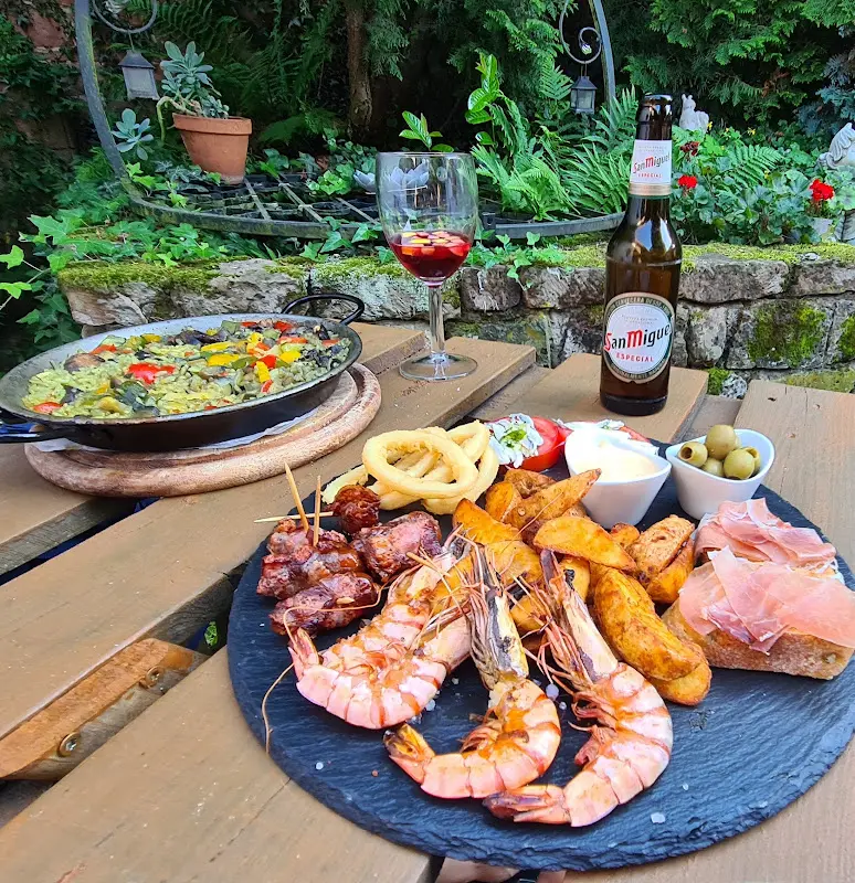 Gaststätte Alte Schule Los Molinos de Don Quijote restaurant in Büdingen