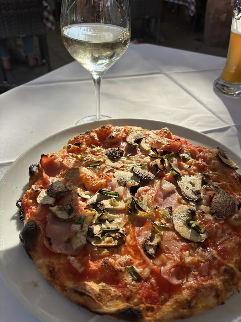 Only.Sunflowers_Restaurant Trattoria Toni_Brackenheim_review