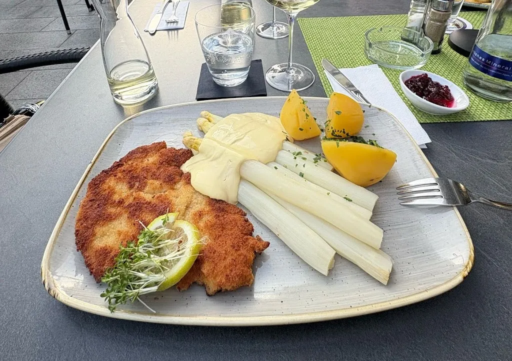 Maya Chicco_Waldschenke Neuer Berg_Schwaigern_recensione