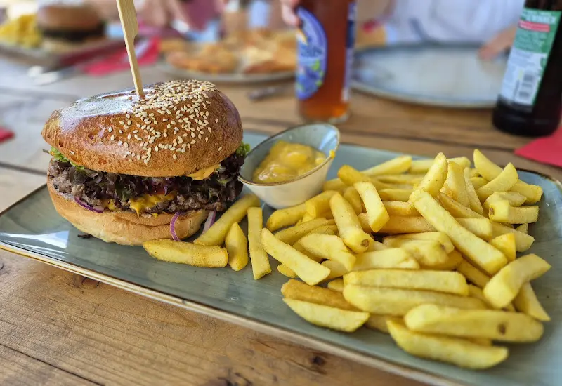 Semi's Pizza Driedorf_Driedorf_slider_image_2