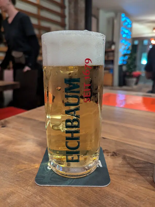 R Kaji_Eichbaum Tresen_Darmstadt_review