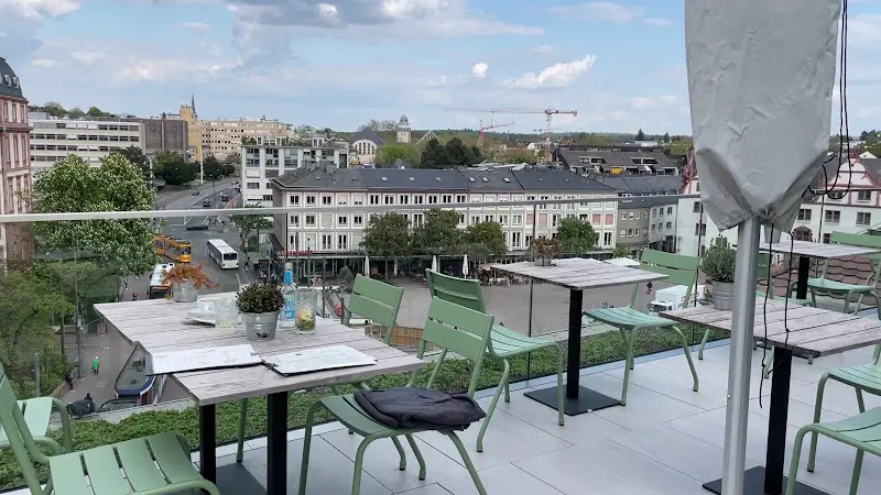 Obendrüber vom Henschel_Darmstadt_slider_image_2